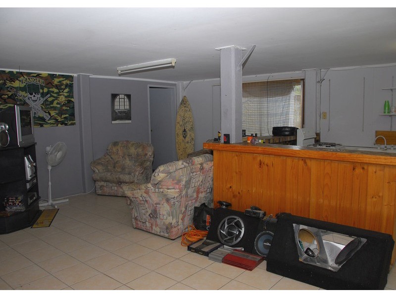 71 Lauren Street, Urangan QLD 4655