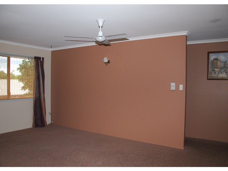 71 Lauren Street, Urangan QLD 4655