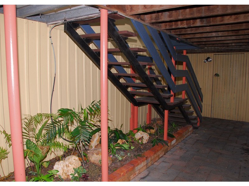 71 Lauren Street, Urangan QLD 4655