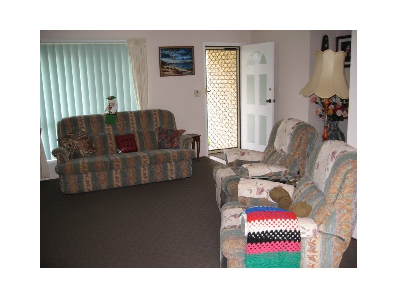 25 Merlin Dve, Urangan QLD 4655