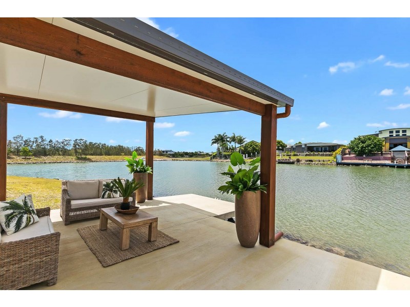7 Kirra Court, Eli Waters QLD 4655