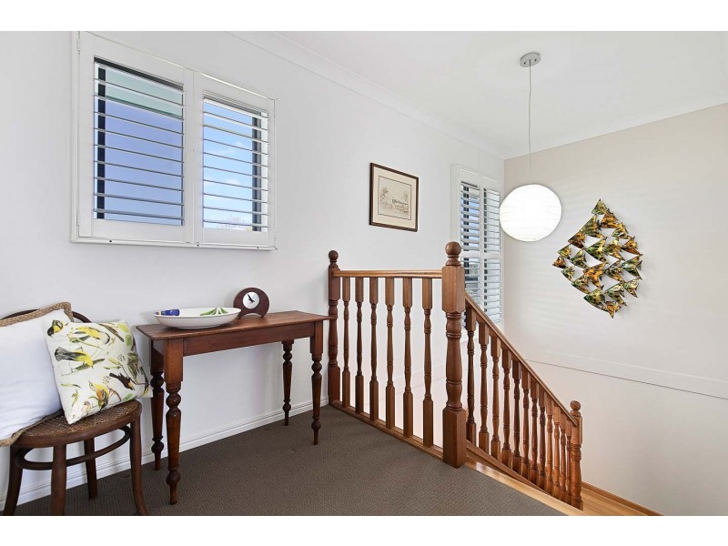 105 Esplanade, Point Vernon QLD 4655