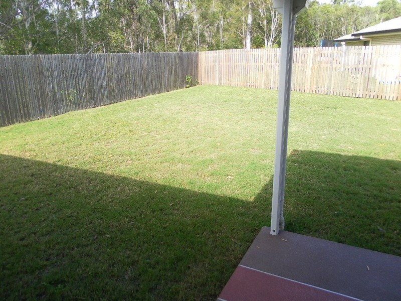 14 Jewel Court, Urangan QLD 4655