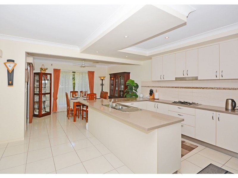 8 Partridge Close, Torquay QLD 4655