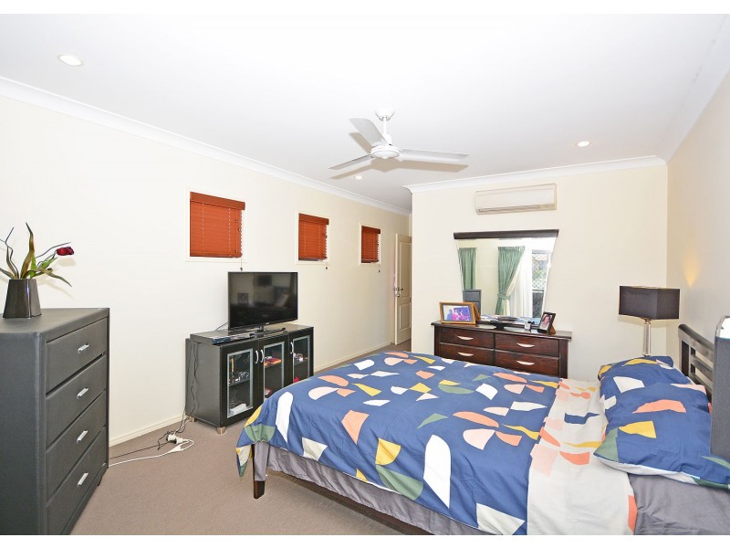 8 Partridge Close, Torquay QLD 4655