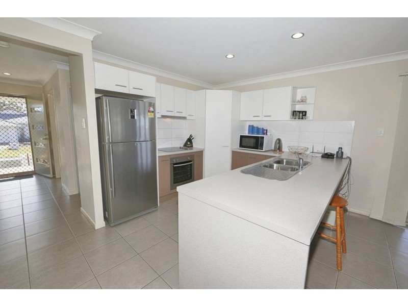 13 Parkhill Avenue, Wondunna QLD 4655