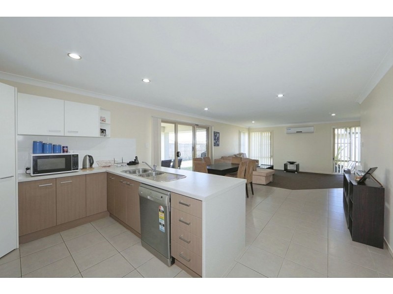 13 Parkhill Avenue, Wondunna QLD 4655