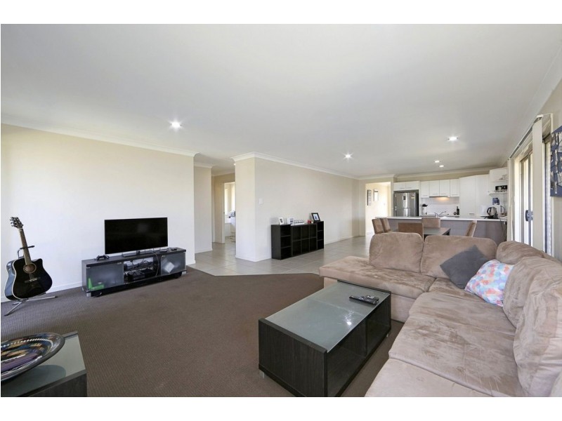 13 Parkhill Avenue, Wondunna QLD 4655