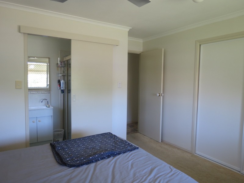 40 Hansen Street, Urangan QLD 4655