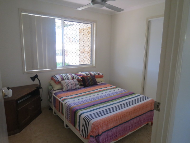 40 Hansen Street, Urangan QLD 4655