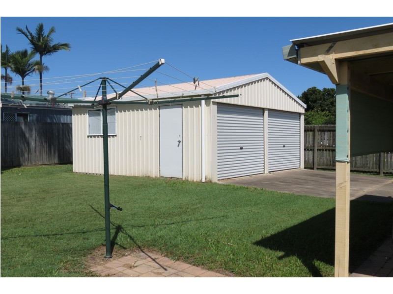 40 Hansen Street, Urangan QLD 4655
