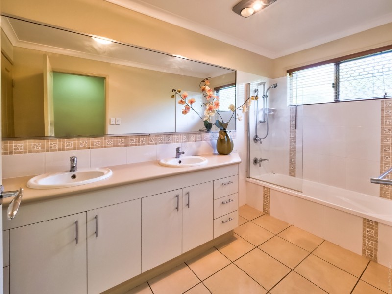 79 Gundesen Drive, Urraween QLD 4655