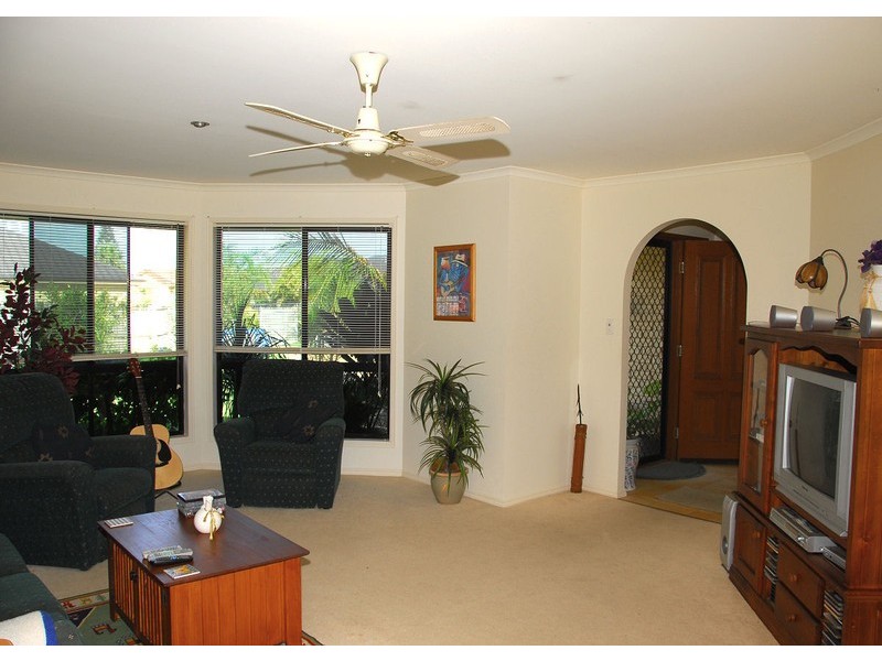 60A  Corfield St, Point Vernon QLD 4655