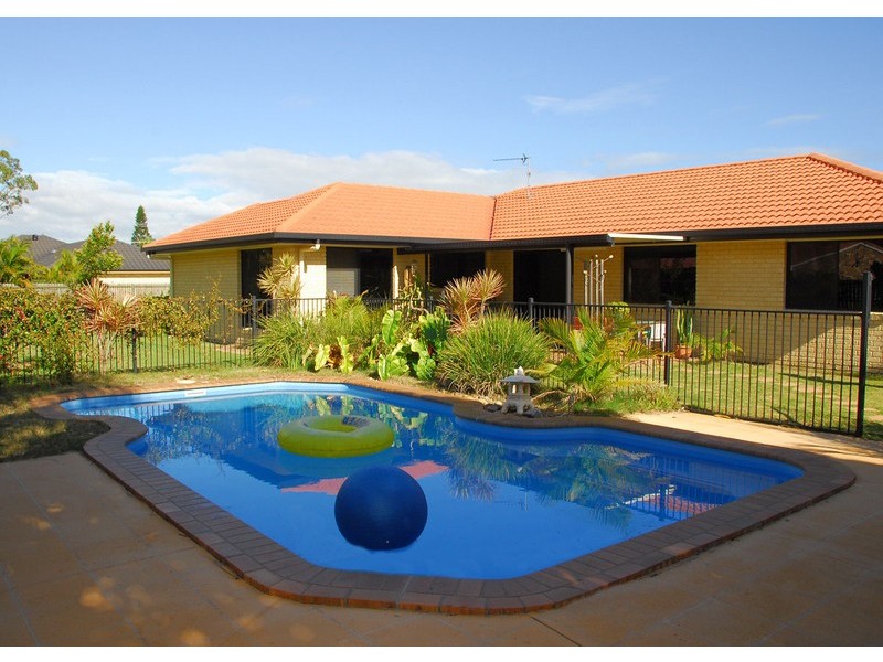 60A  Corfield St, Point Vernon QLD 4655