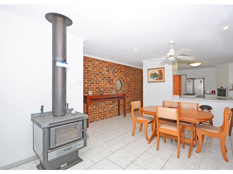 16 Windemere Road, Wondunna QLD 4655