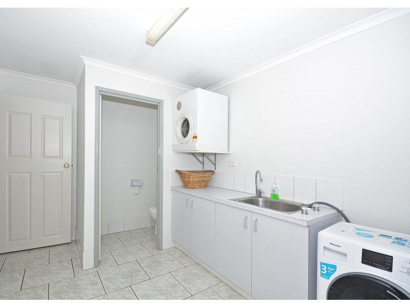 16 Windemere Road, Wondunna QLD 4655