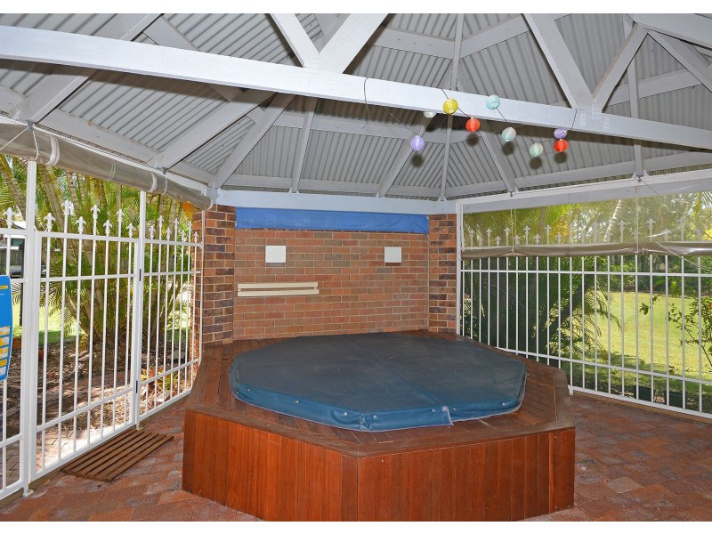16 Windemere Road, Wondunna QLD 4655
