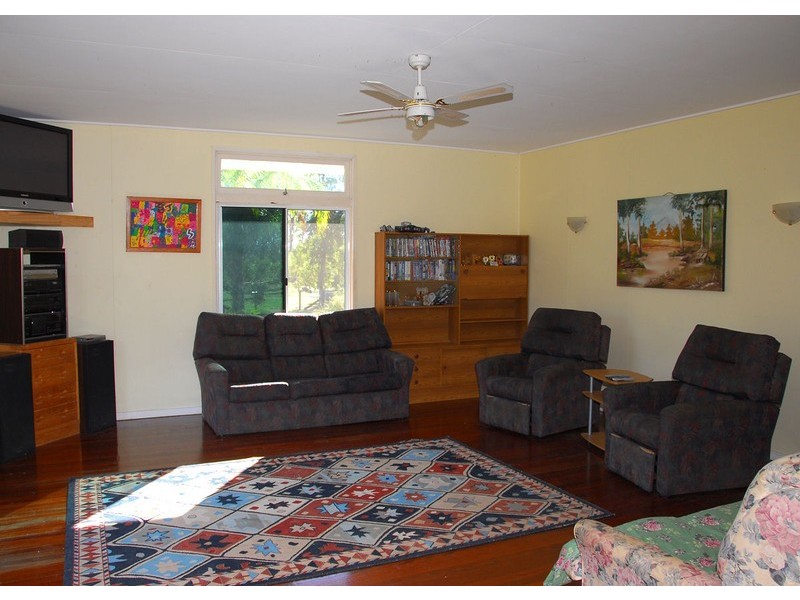 308 The Yachtmans Drive, Burrum Heads QLD 4659