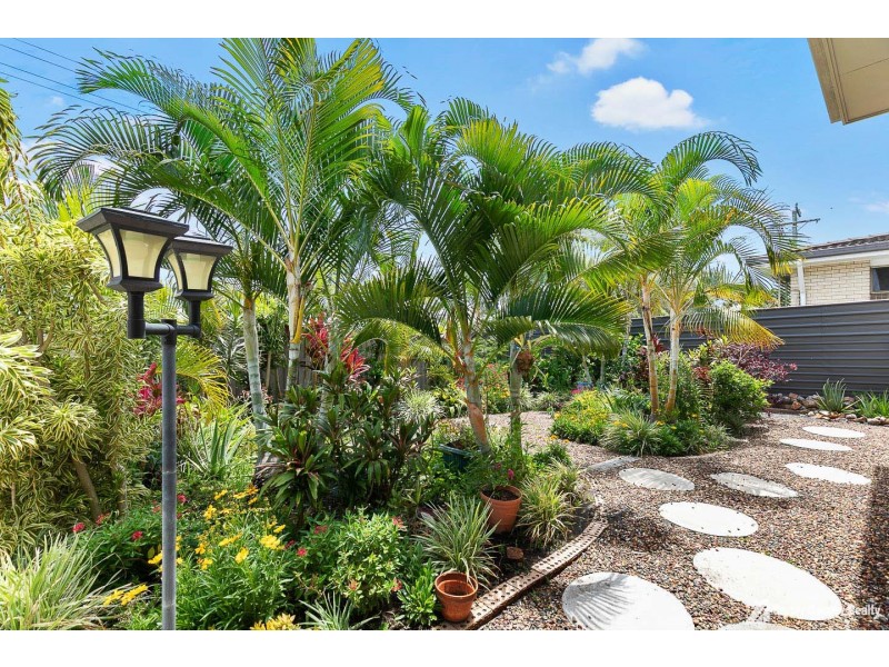 397 Boat Harbour Drive, Scarness QLD 4655