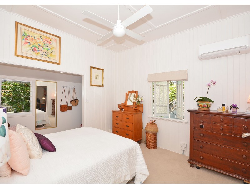 462 Esplanade, Torquay QLD 4655