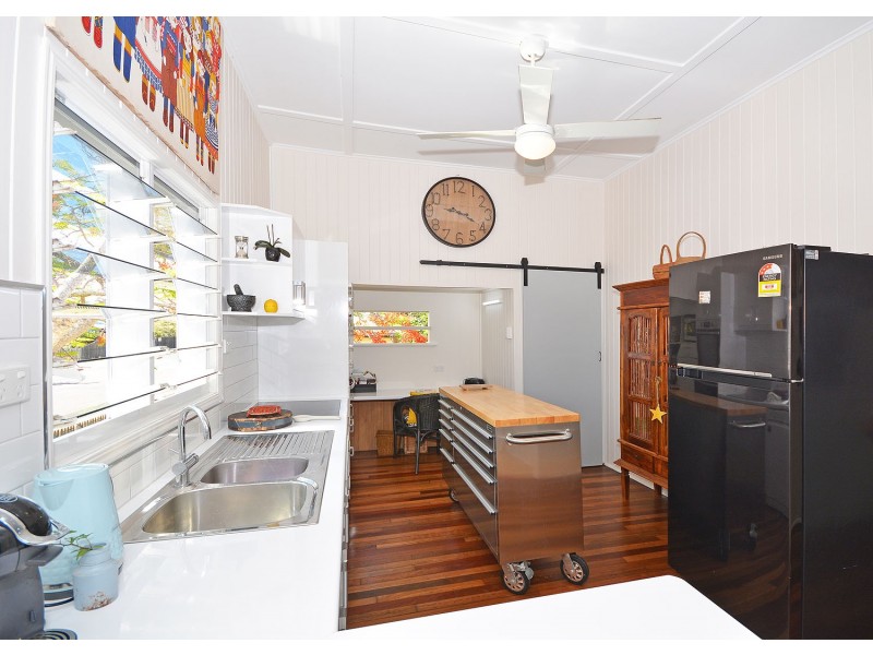 462 Esplanade, Torquay QLD 4655