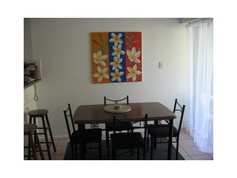 6/407 Esplanade, Torquay QLD 4655