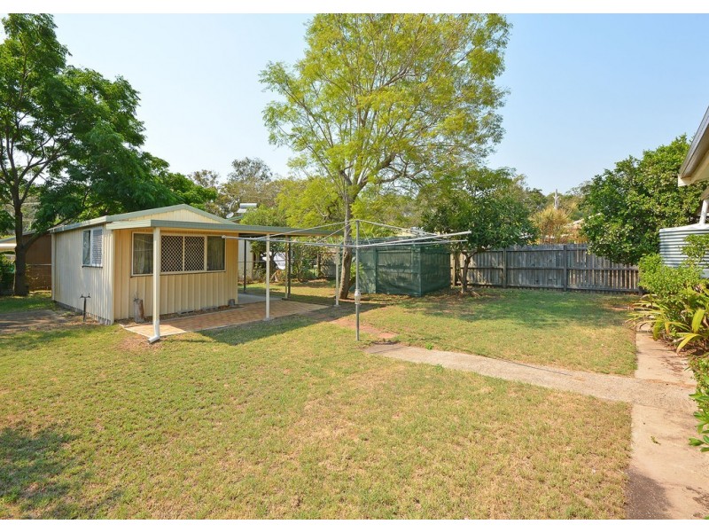 54 William Street, Urangan QLD 4655