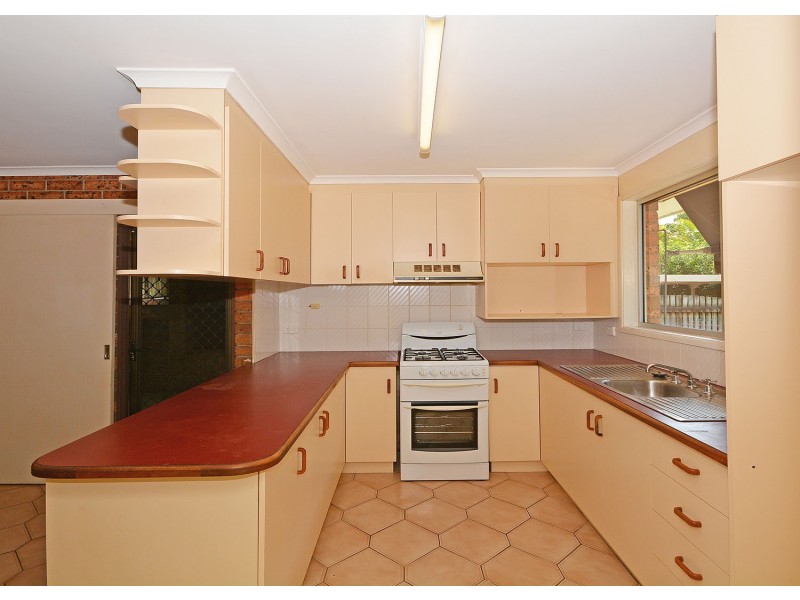 54 William Street, Urangan QLD 4655
