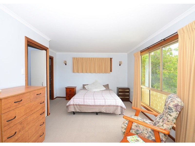 92 Cunningham Street, Urangan QLD 4655