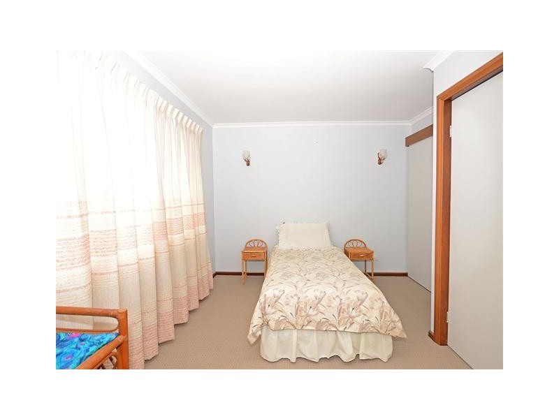 92 Cunningham Street, Urangan QLD 4655