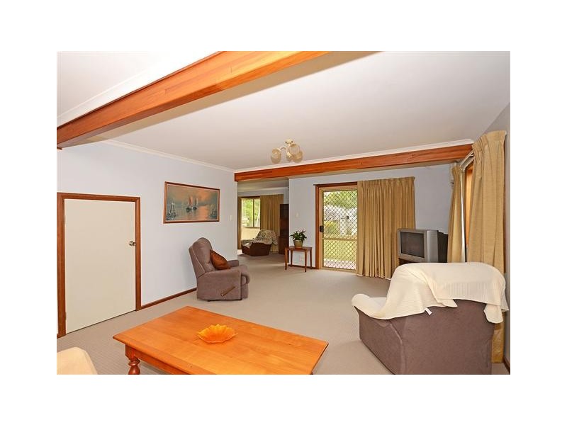 92 Cunningham Street, Urangan QLD 4655