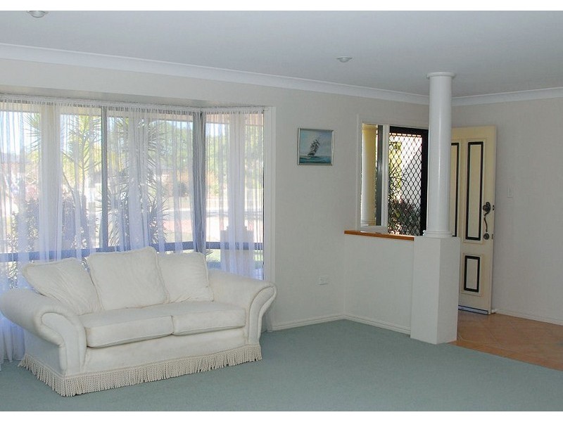 16 Meadow Drive, Dundowran Beach QLD 4655