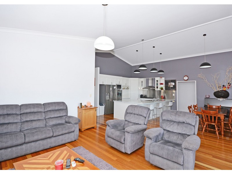 11 Lygon Court, Urraween QLD 4655