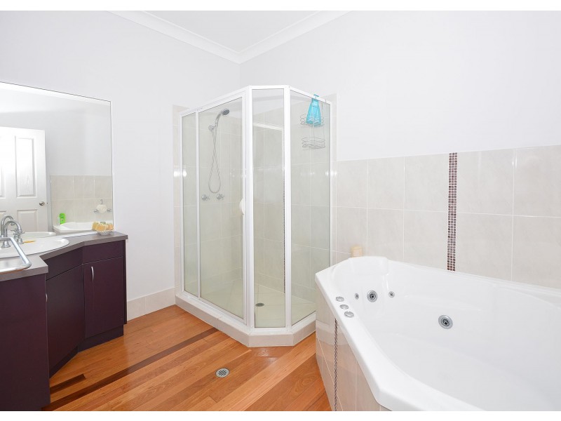 11 Lygon Court, Urraween QLD 4655