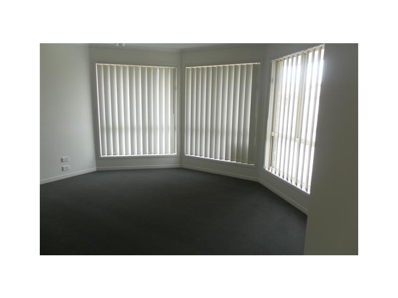 7 Crystal Court, Urangan QLD 4655