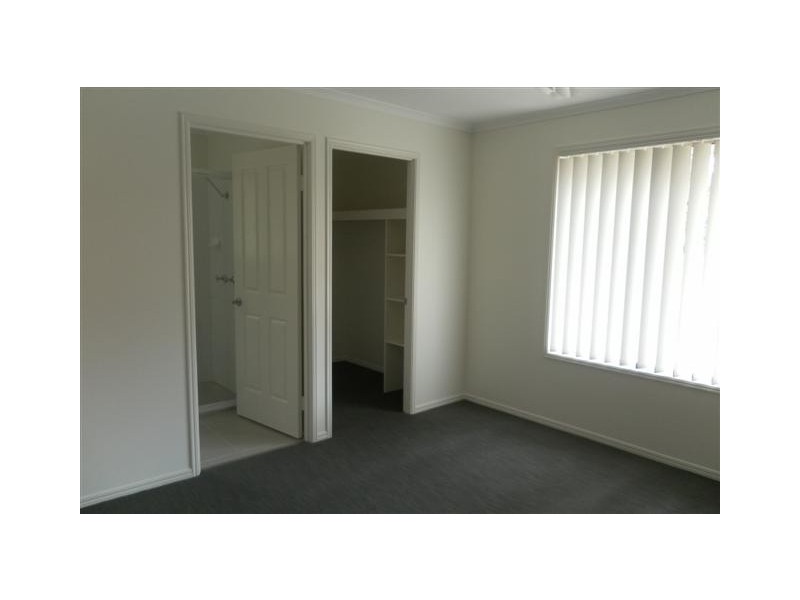 7 Crystal Court, Urangan QLD 4655