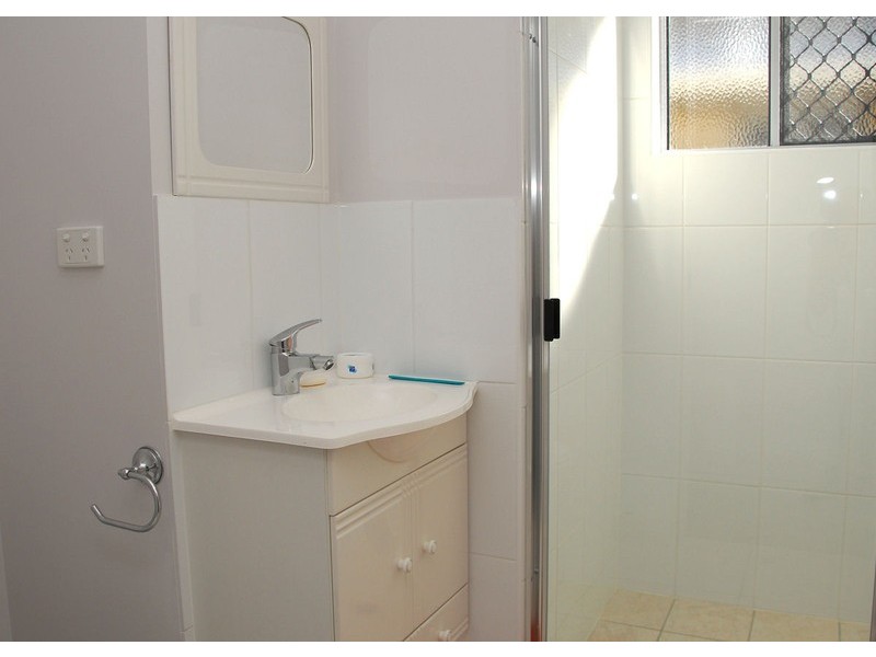 Unit 8 / 1 Urraween Rd, Urraween QLD 4655