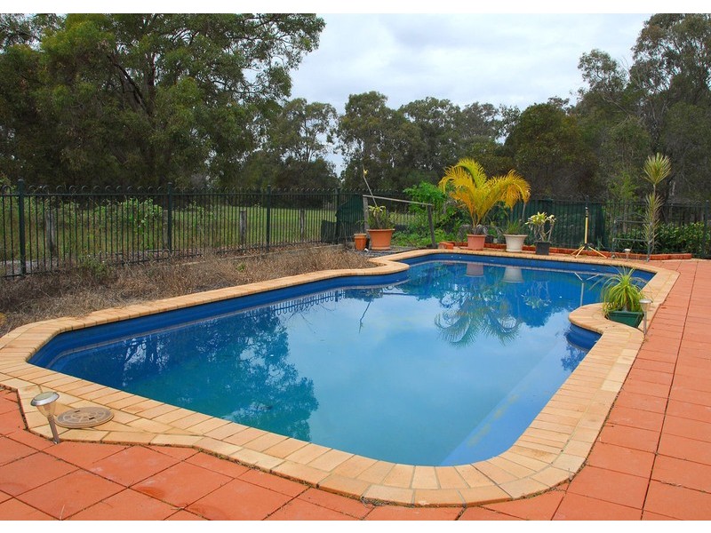 11 Virtue Ave, Booral QLD 4655