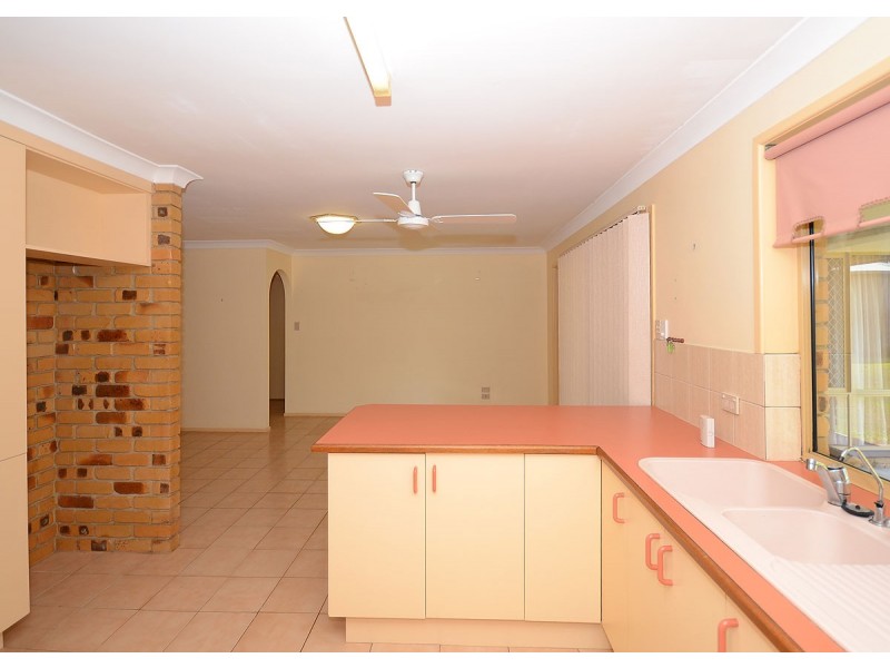 12 Meledie Avenue, Kawungan QLD 4655