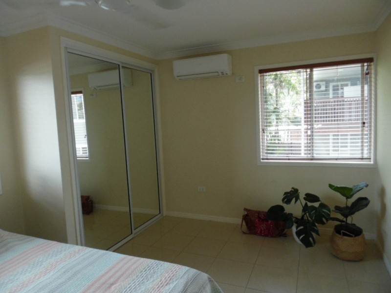5/376 Esplanade, Scarness QLD 4655