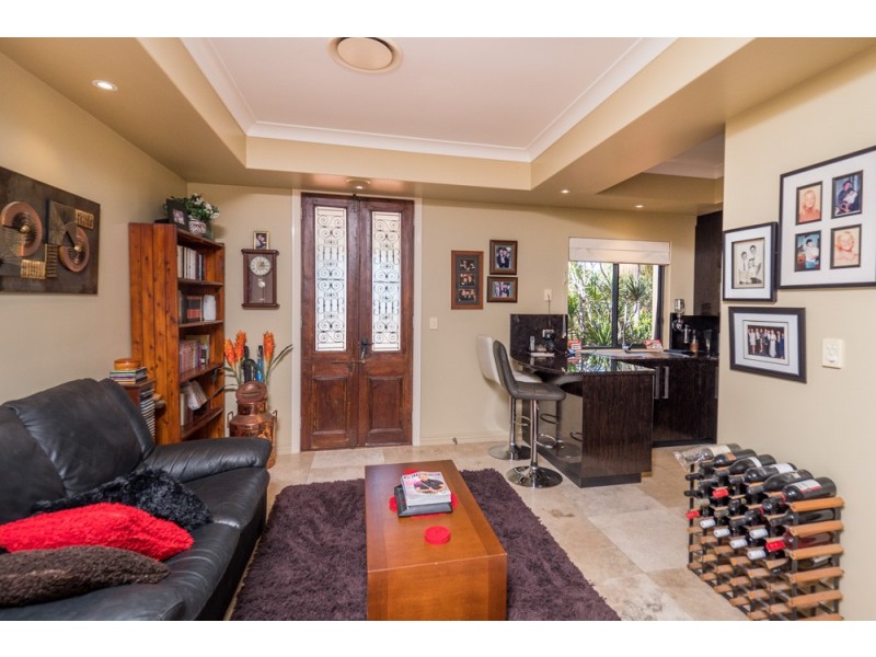 190 Esplanade, Point Vernon QLD 4655