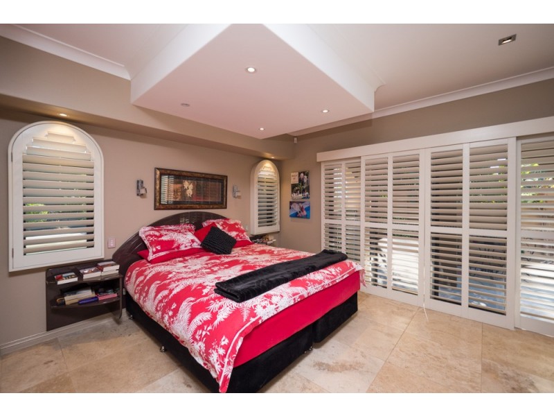 190 Esplanade, Point Vernon QLD 4655