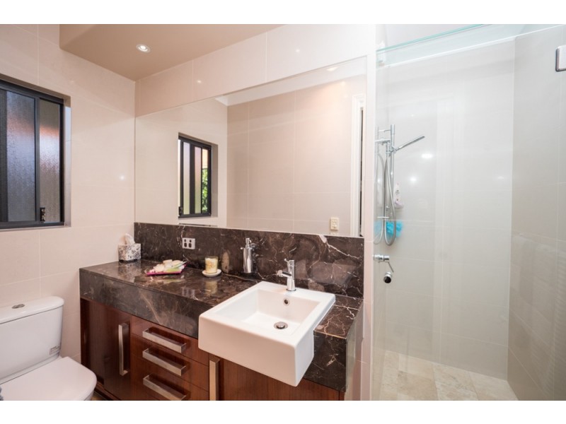 190 Esplanade, Point Vernon QLD 4655