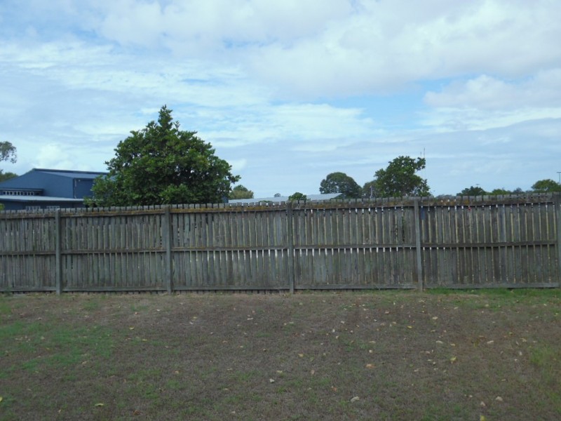 27 Wide Bay Drive, Eli Waters QLD 4655