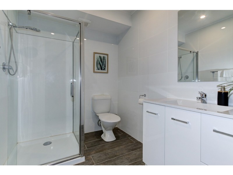 18 Tenimby Street, Pialba QLD 4655