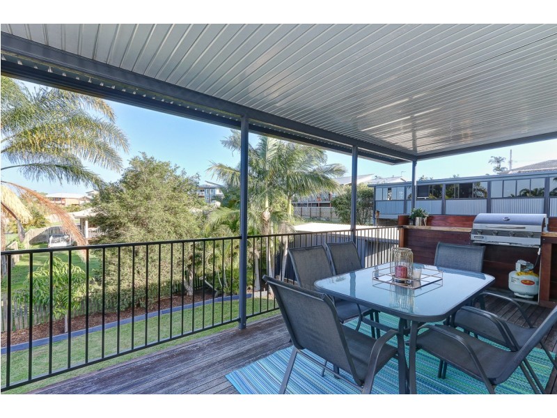 18 Tenimby Street, Pialba QLD 4655