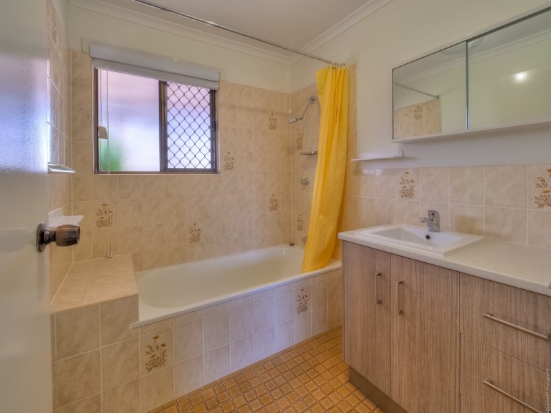 1 Annette Street, Dundowran Beach QLD 4655