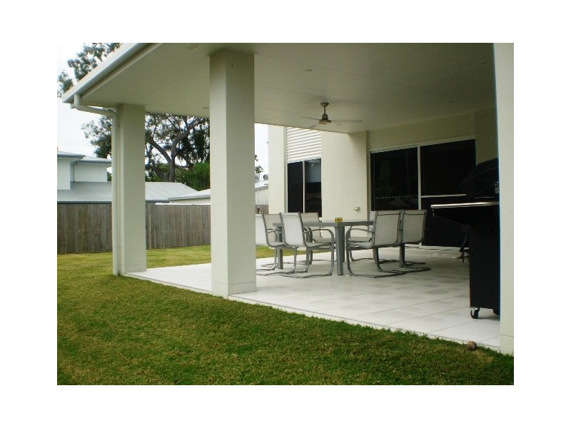 14 Fraser Waters  Parade, Toogoom QLD 4655