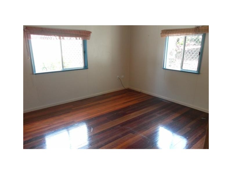 14 Elizabeth Street, Urangan QLD 4655