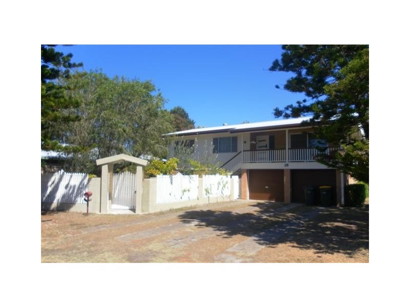 29 Cunningham Street, Torquay QLD 4655